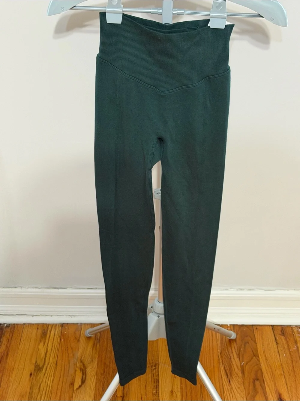 NWT PINK Victoria’s Secret High-Waist Leggings XS – Dark Green